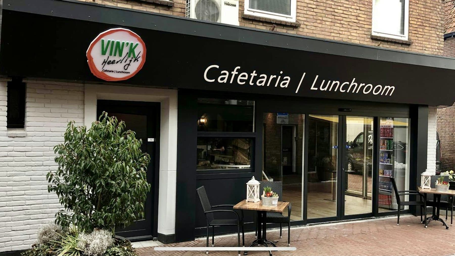 De gevel van Vin'k Heerlijk aan de Vierakkerstraat 34-36 in Huissen